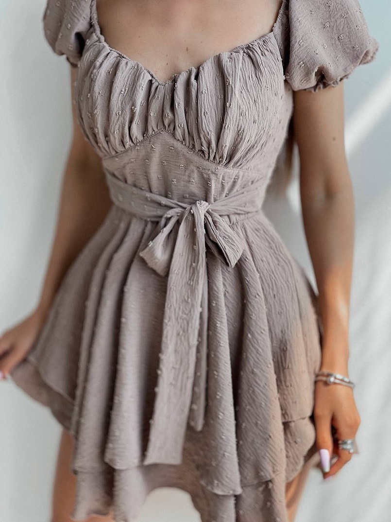 Платье со сборкой на груди и пышной юбкой  Платье со сборкой на груди и пышной юбкой  | PUSHKA SHOP