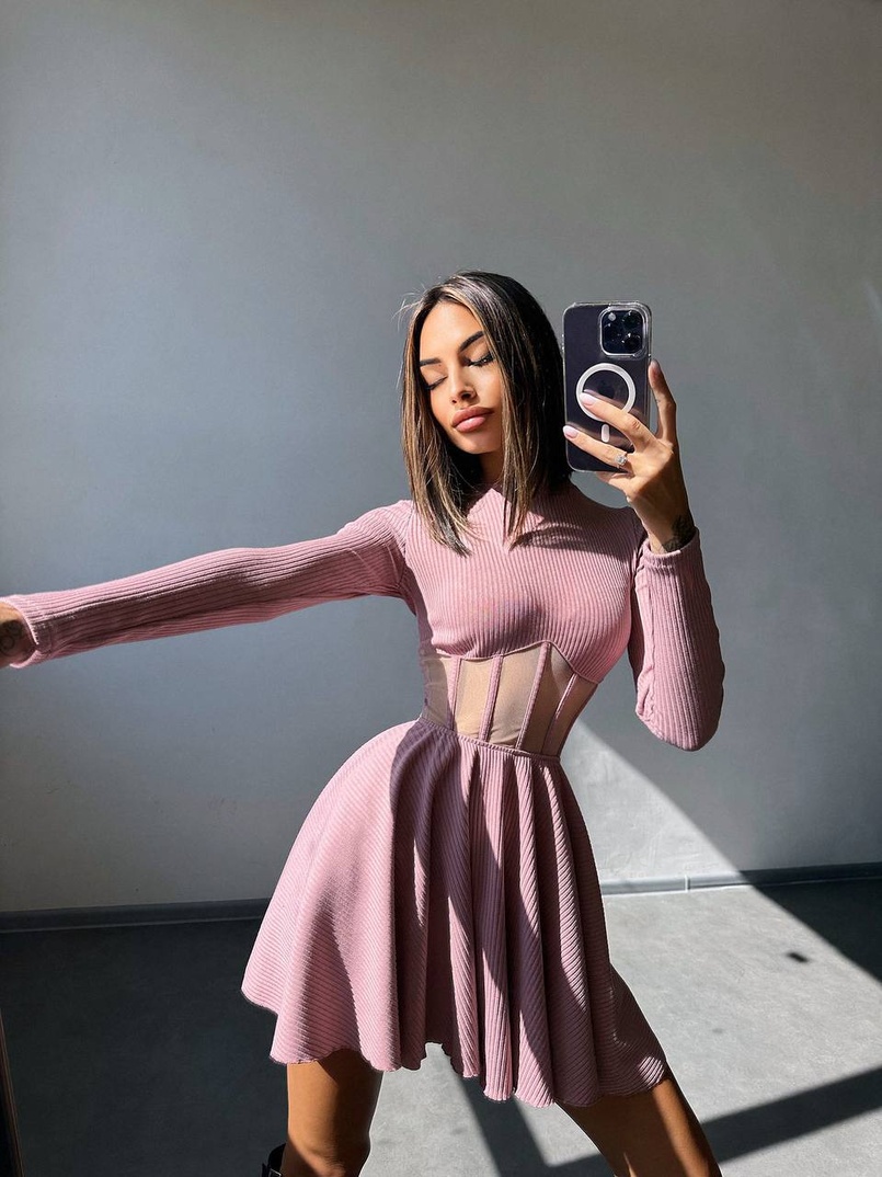 Приталена сукня з корсетною вставкою та спідницею-сонцем Приталена сукня з корсетною вставкою та спідницею-сонцем | PUSHKA SHOP