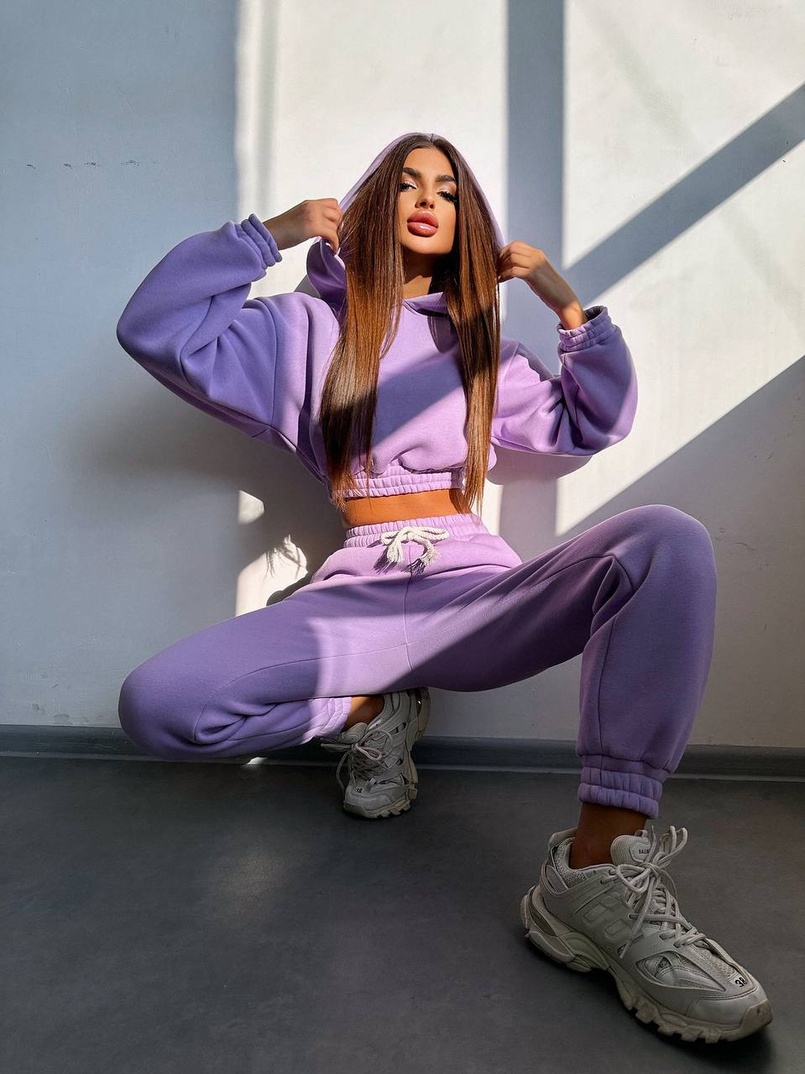 Базовий костюм на флісі з об'ємними капюшоном Базовий костюм на флісі з об'ємними капюшоном | PUSHKA SHOP