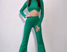 Комплект : штани кльош і топ , декорований бахромою зі страз Ручна робота Комплект : штани кльош і топ , декорований бахромою зі страз Ручна робота | PUSHKA SHOP