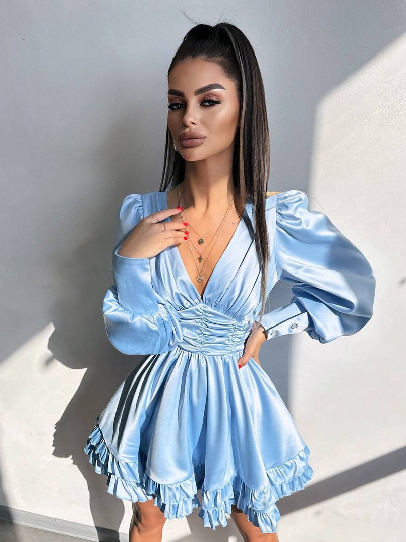 Атласна сукня з пишною подвійною спідницею та об‘ємними рукавами | PUSHKA SHOP