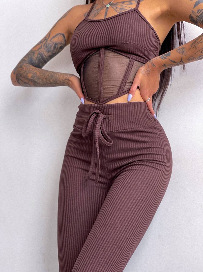 Трикотажный комплект: корсетный топ на косточках + леггинсы Трикотажный комплект: корсетный топ на косточках + леггинсы | PUSHKA SHOP