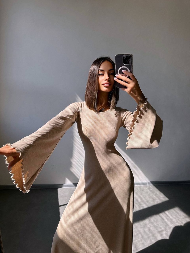 Трикотажна сукня зі шнурівкою на спинці    Трикотажна сукня зі шнурівкою на спинці    | PUSHKA SHOP