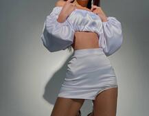 Атласный комплект, декорированный стразами Атласный комплект, декорированный стразами | PUSHKA SHOP