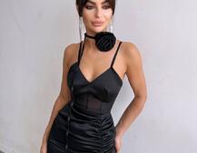 Сукня - міні з драпіруванням та трояндою-чокером Сукня - міні з драпіруванням та трояндою-чокером | PUSHKA SHOP