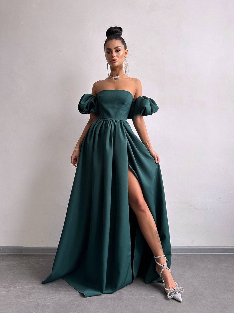 Сукня максі  з розрізом на спідниці та об’ємними рукавами  Сукня максі  з розрізом на спідниці та об’ємними рукавами  | PUSHKA SHOP