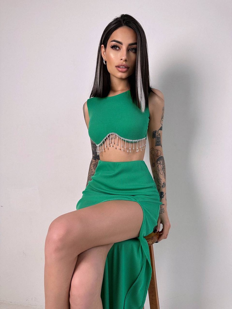 Комплект: топ з бахромою зі страз та спідниця з розрізом  | PUSHKA SHOP