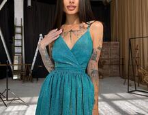 Блестящее платье с пышной юбкой и шнуровкой на спинке  | PUSHKA SHOP