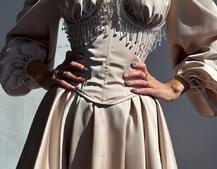 Сукня з корсетом, декорованим бахромою зі страз Ручна робота  Сукня з корсетом, декорованим бахромою зі страз Ручна робота  | PUSHKA SHOP