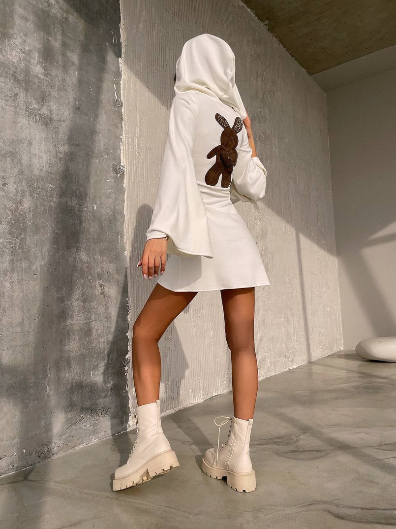 Оксамитова сукня міні з розкльошоними рукавами    Оксамитова сукня міні з розкльошоними рукавами    | PUSHKA SHOP