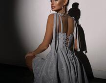 Блискуча корсетна сукня з пишною подвійною спідницею Блискуча корсетна сукня з пишною подвійною спідницею | PUSHKA SHOP