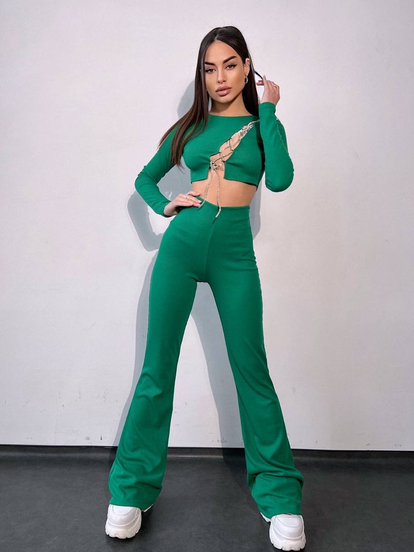 Комплект : штани кльош і топ декорований шнурком зі стразами  Комплект : штани кльош і топ декорований шнурком зі стразами  | PUSHKA SHOP