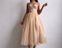 Сукня міді із чашечками з пишною спідницею | PUSHKA SHOP