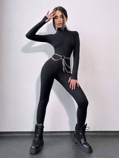 Облягаючий трикотажний комбінезон з поясом-ланцюжком Облягаючий трикотажний комбінезон з поясом-ланцюжком | PUSHKA SHOP