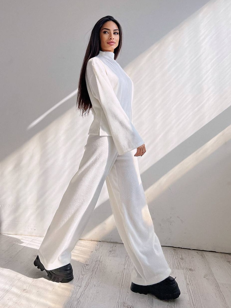 Повсякденний костюм із теплого трикотажу-рубчика Повсякденний костюм із теплого трикотажу-рубчика | PUSHKA SHOP