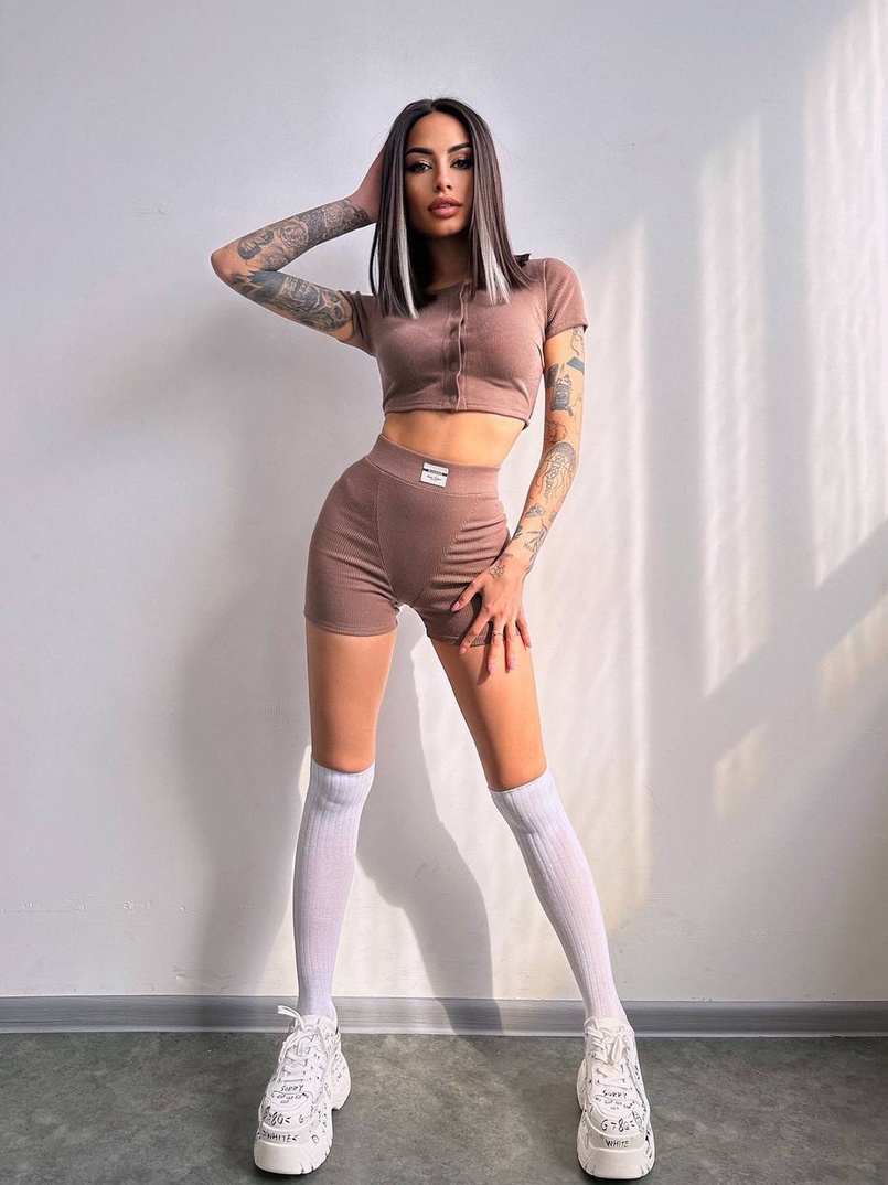 Комплект: топ на ґудзиках + велосипедки Комплект: топ на ґудзиках + велосипедки | PUSHKA SHOP