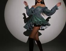 Блискуча сукня з чашечками та пишною спідницею Блискуча сукня з чашечками та пишною спідницею | PUSHKA SHOP