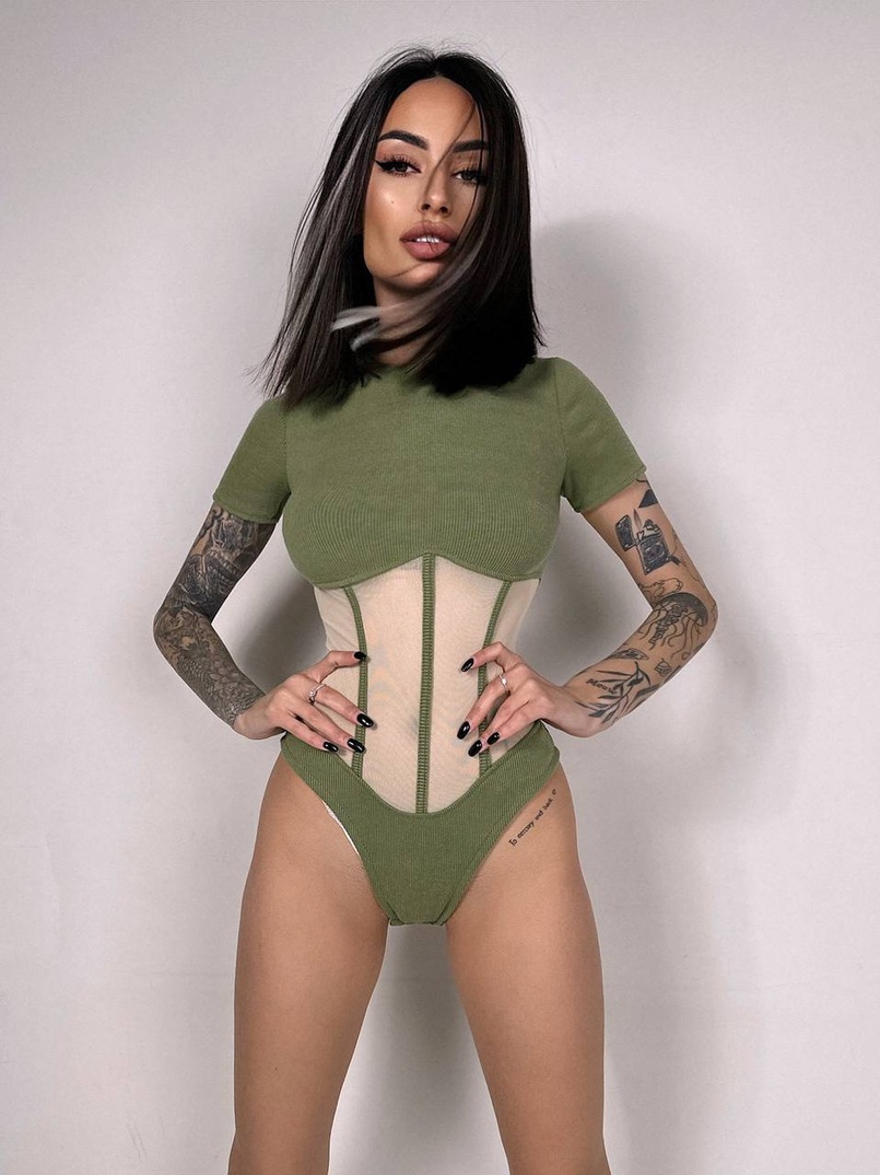 Трикотажне боді з сітчастою вставкою Трикотажне боді з сітчастою вставкою | PUSHKA SHOP