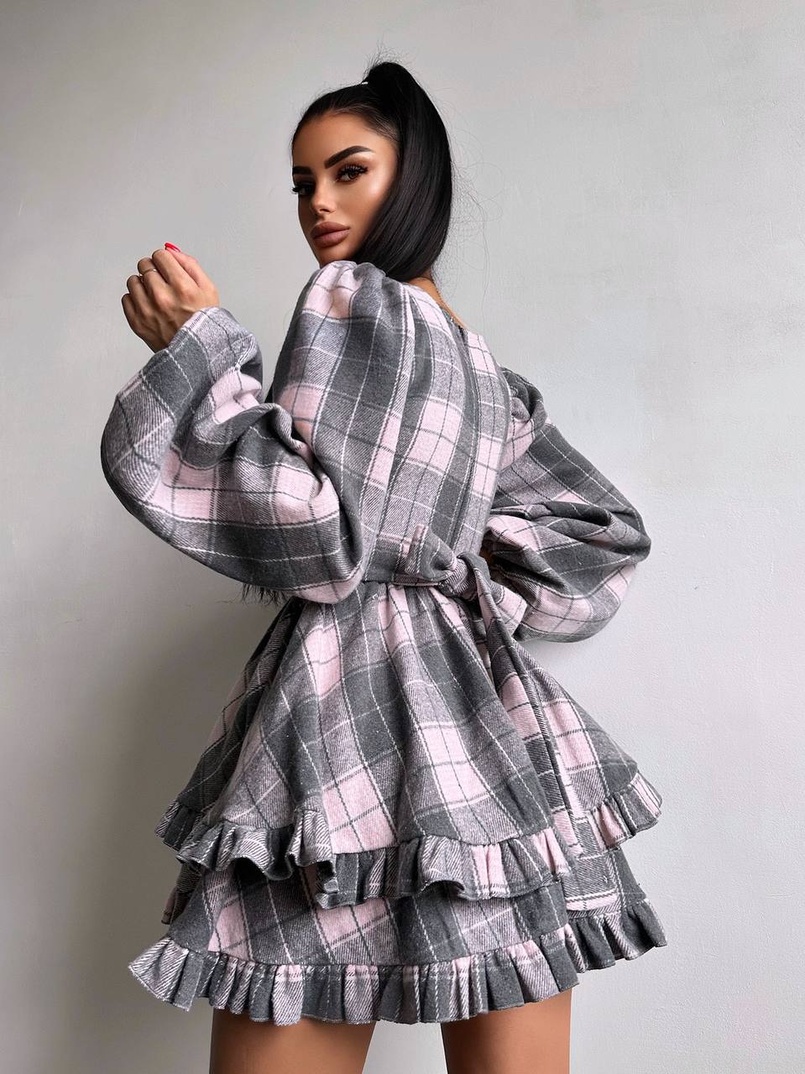Сукня з подвійною спідницею та обʼємними рукавами у клітинку  Сукня з подвійною спідницею та обʼємними рукавами у клітинку  | PUSHKA SHOP