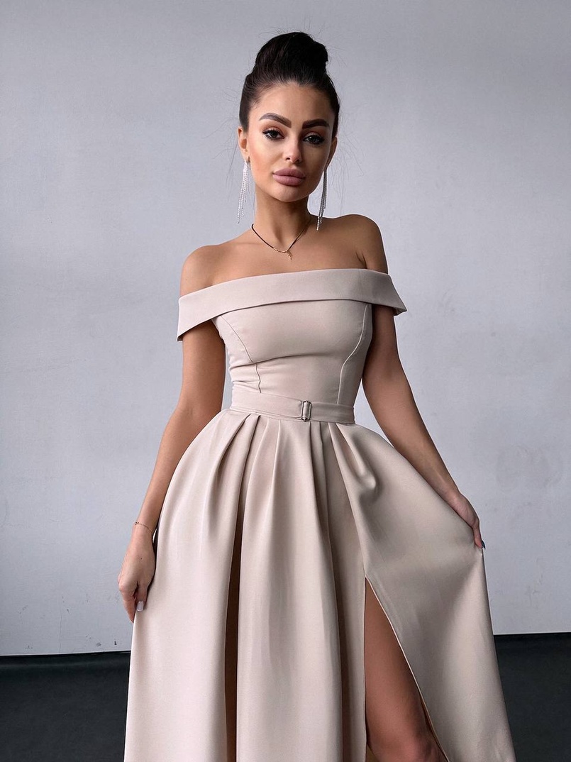 Сукня максі з відкритими плечима  Сукня максі з відкритими плечима  | PUSHKA SHOP