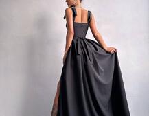 Сукня максі із чашечками та корсетним верхом Сукня максі із чашечками та корсетним верхом | PUSHKA SHOP