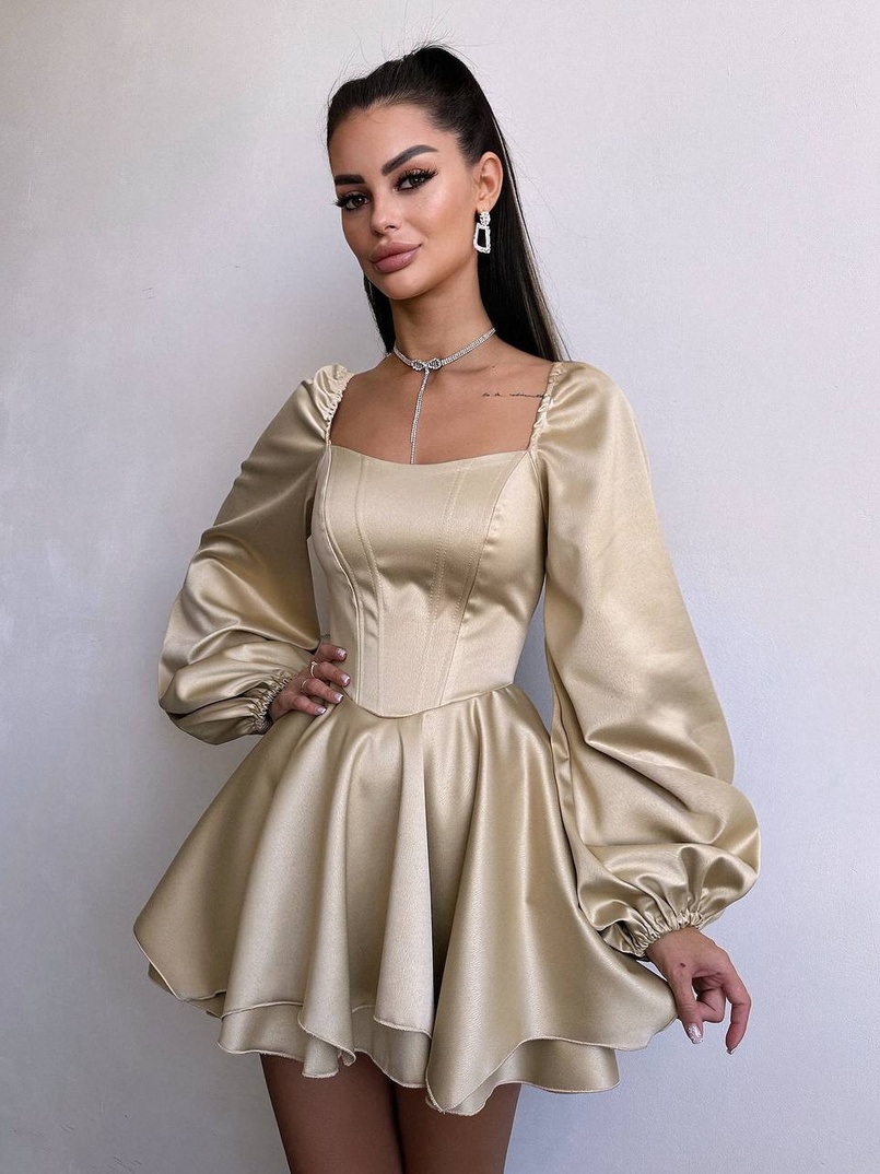 Атласна корсетна сукня з пишною подвійною спідницею та об‘ємними рукавами | PUSHKA SHOP