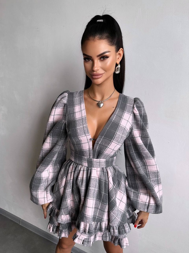 Сукня з подвійною спідницею та обʼємними рукавами у клітинку  Сукня з подвійною спідницею та обʼємними рукавами у клітинку  | PUSHKA SHOP