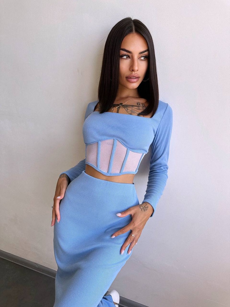 Трикотажний комплект: топ з елементами корсету та спідниця з розрізами  | PUSHKA SHOP