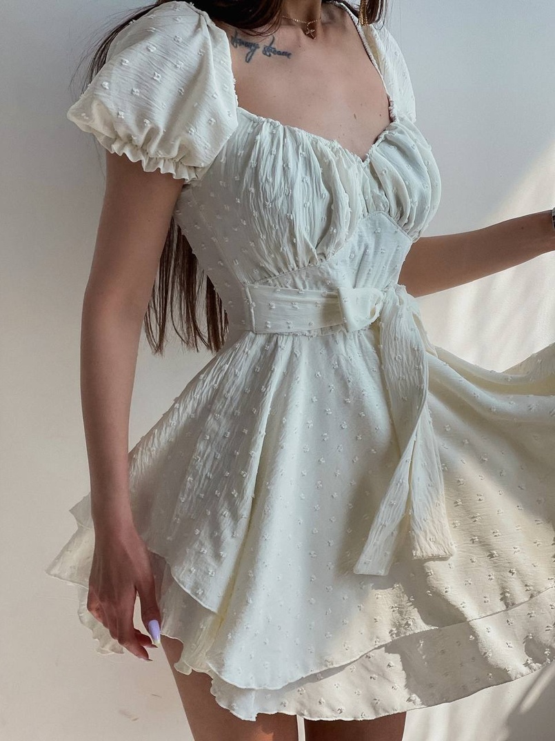 Платье со сборкой на груди и пышной юбкой  | PUSHKA SHOP