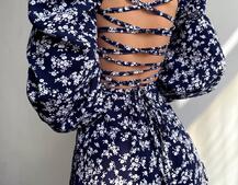 Квіткова сукня-міді зі шнурівкою на спинці та розрізом на ніжці Квіткова сукня-міді зі шнурівкою на спинці та розрізом на ніжці | PUSHKA SHOP