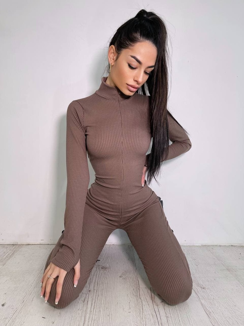 Трикотажный облегающий комбинезон  Трикотажный облегающий комбинезон  | PUSHKA SHOP