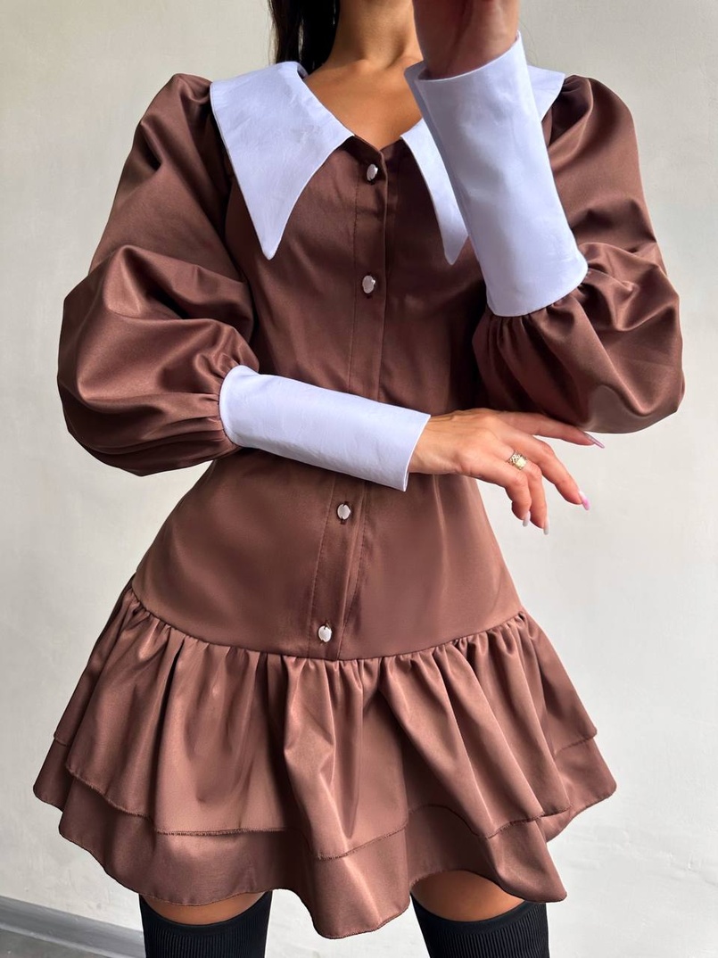 Котонова сукня з рюшами на гудзиках зі шнурівкою на спинці Котонова сукня з рюшами на гудзиках зі шнурівкою на спинці | PUSHKA SHOP