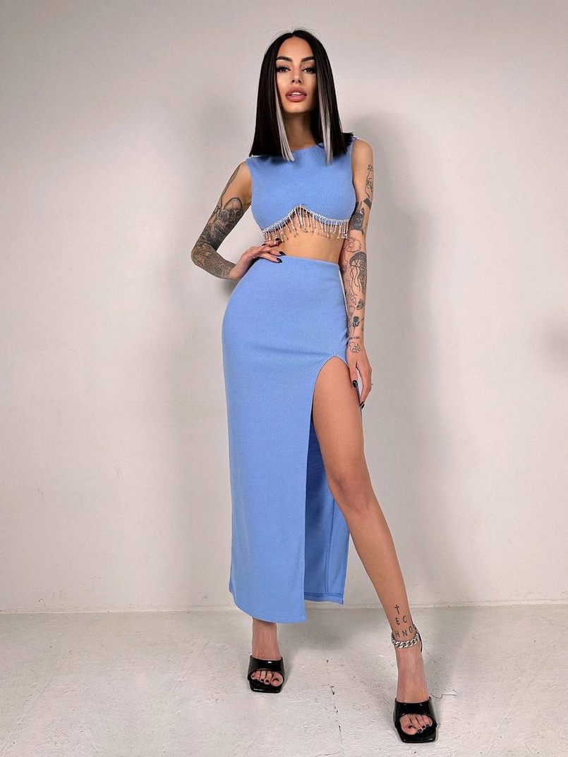 Комплект: топ з бахромою зі страз та спідниця з розрізом  Комплект: топ з бахромою зі страз та спідниця з розрізом  | PUSHKA SHOP