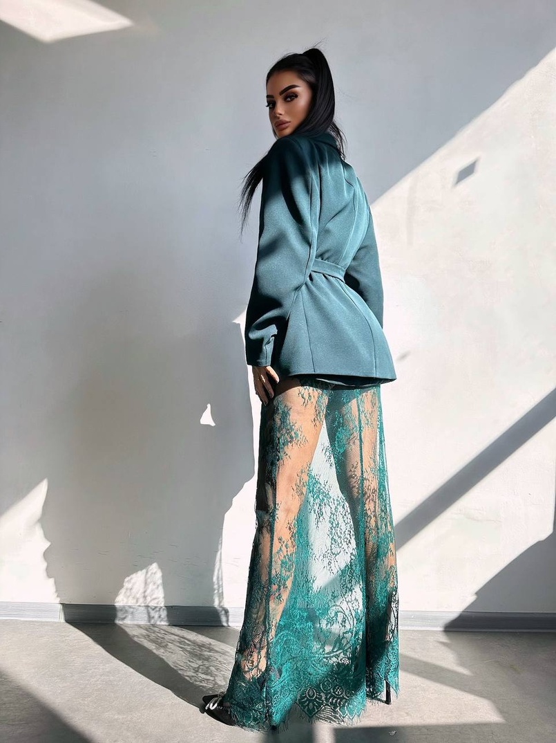 Комплект: піджак + блуза з баской + мереживна спідниця-шорти  Комплект: піджак + блуза з баской + мереживна спідниця-шорти  | PUSHKA SHOP