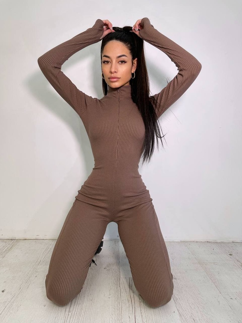 Трикотажный облегающий комбинезон  Трикотажный облегающий комбинезон  | PUSHKA SHOP