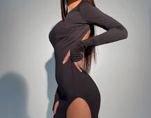 Сукня з розрізом, декорована бахромою зі страз Сукня з розрізом, декорована бахромою зі страз | PUSHKA SHOP