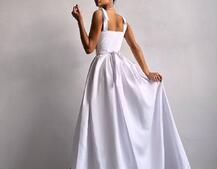 Сукня максі із чашечками та корсетним верхом Сукня максі із чашечками та корсетним верхом | PUSHKA SHOP