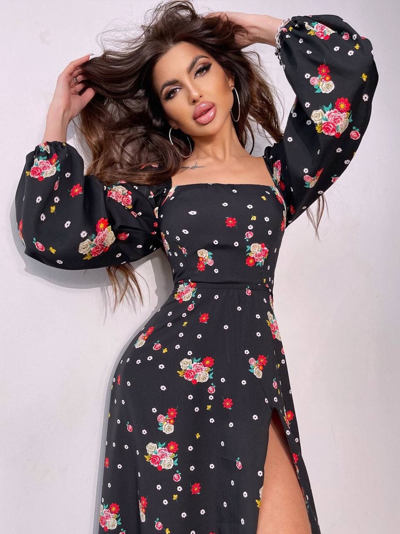 Квіткова сукня-міді зі шнурівкою на спинці та розрізом на ніжці Квіткова сукня-міді зі шнурівкою на спинці та розрізом на ніжці | PUSHKA SHOP