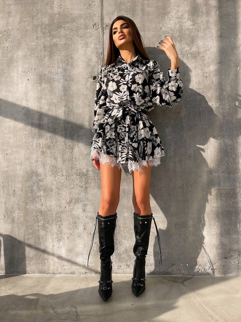 Сукня міні на гудзиках,декорована мереживом  Сукня міні на гудзиках,декорована мереживом  | PUSHKA SHOP