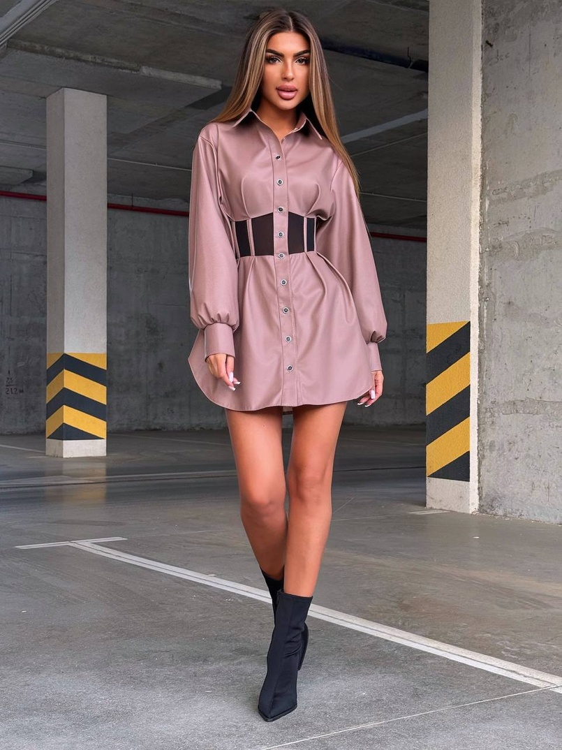 Сукня-сорочка з корсетними елементами з еко-шкіри Сукня-сорочка з корсетними елементами з еко-шкіри | PUSHKA SHOP