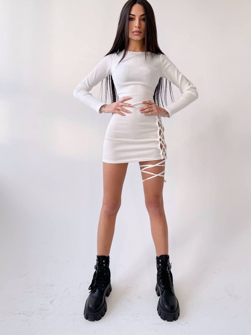 Трикотажное платье по фигуре  со шнуровкой  Трикотажное платье по фигуре  со шнуровкой  | PUSHKA SHOP