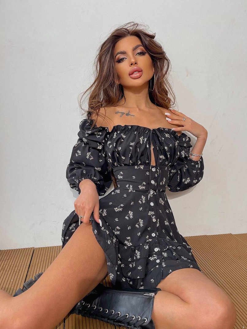 Сукня з квітковим принтом з воланами на ґудзиках  Сукня з квітковим принтом з воланами на ґудзиках  | PUSHKA SHOP