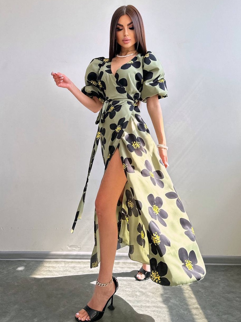 Сукня міді  із запахом та об'ємними рукавами Сукня міді  із запахом та об'ємними рукавами | PUSHKA SHOP