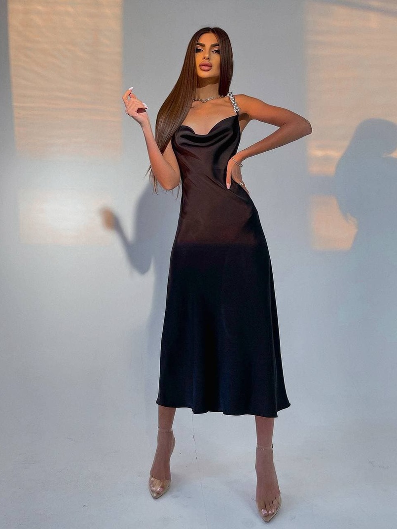 Шелковое платье-комбинация, декорированное цепями  Шелковое платье-комбинация, декорированное цепями  | PUSHKA SHOP