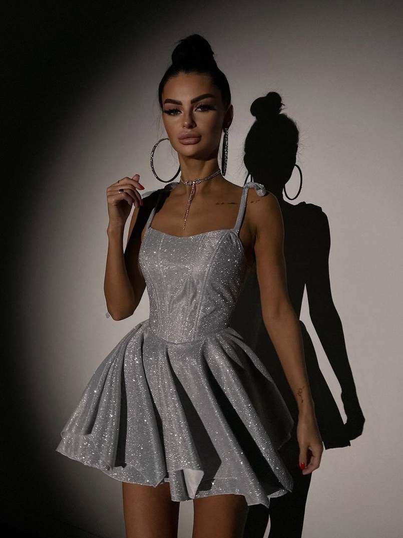 Блискуча корсетна сукня з пишною подвійною спідницею Блискуча корсетна сукня з пишною подвійною спідницею | PUSHKA SHOP