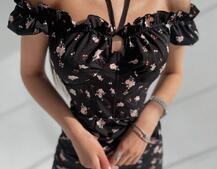 Цветочное платье мини с корсетной вставкой  на талии и присобранной юбкой  Цветочное платье мини с корсетной вставкой  на талии и присобранной юбкой  | PUSHKA SHOP