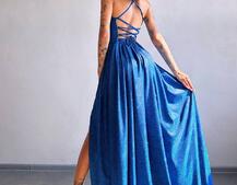 Сяюча сукня максі  зі шнурівкою на спинці Сяюча сукня максі  зі шнурівкою на спинці | PUSHKA SHOP