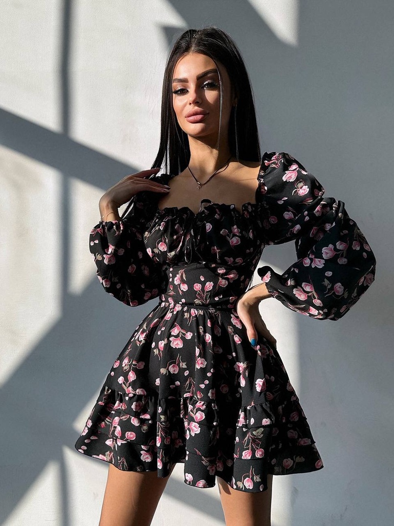 Квіткова сукня з воланами та шнуровкою по спинці Квіткова сукня з воланами та шнуровкою по спинці | PUSHKA SHOP