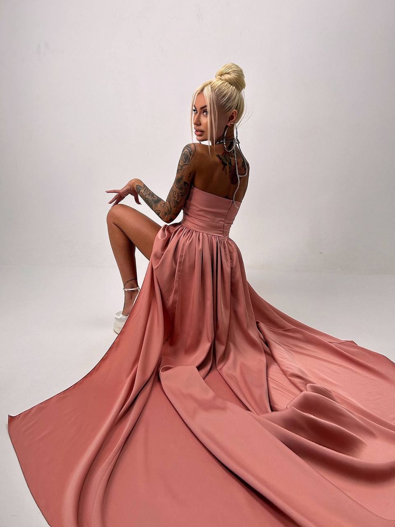 Атласна сукня максі із шнуром зі стразами  Атласна сукня максі із шнуром зі стразами  | PUSHKA SHOP