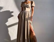 Атласна сукня максі із розрізом на спідниці Атласна сукня максі із розрізом на спідниці | PUSHKA SHOP